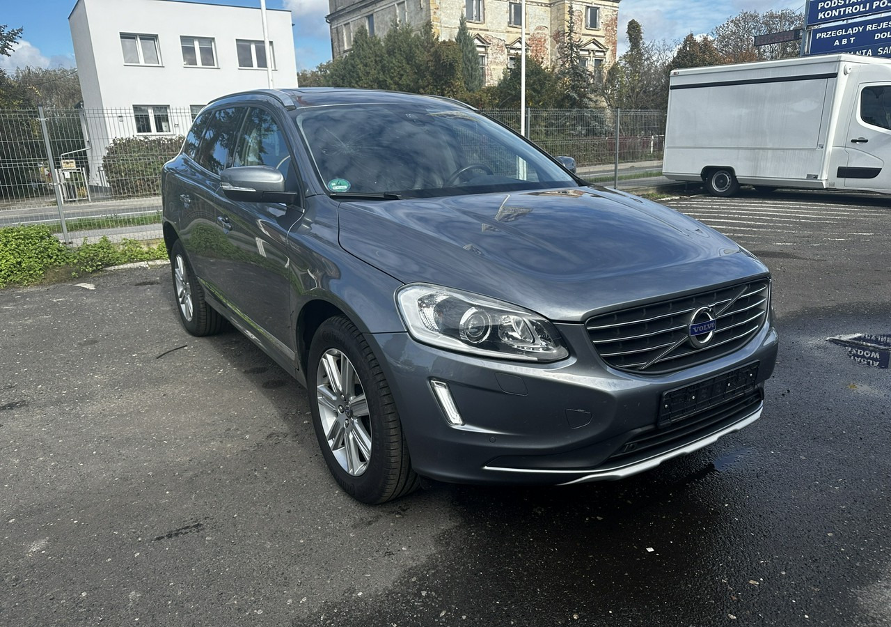 Volvo XC60 I Volvo XC 60 D4AWD Bogate wyposażenie 2017 - SUV/ Geländewagen: das Bild 1 Volvo XC60 I Volvo XC 60 D4AWD Bogate wyposażenie 2017 - SUV/ Geländewagen: das Bild 1