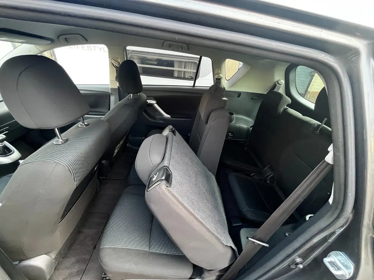 Toyota Verso Travel 7 Sitzer Kupplungsschaden - PKW: das Bild 5 Toyota Verso Travel 7 Sitzer Kupplungsschaden - PKW: das Bild 5