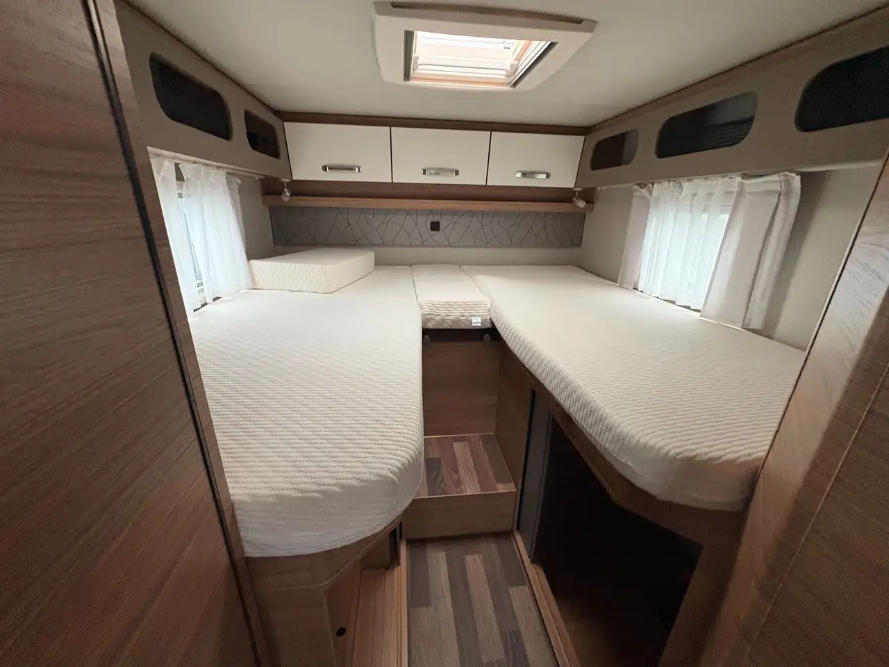 Teilintegriertes Wohnmobil neu kaufen Volkswagen PEPPER 600MEG: das Bild 10 Teilintegriertes Wohnmobil neu kaufen Volkswagen PEPPER 600MEG: das Bild 10