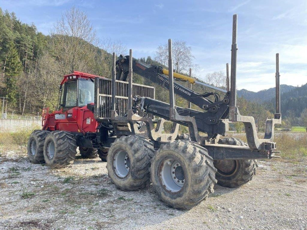 Komatsu 860.4 - Forwarder: das Bild 2 Komatsu 860.4 - Forwarder: das Bild 2
