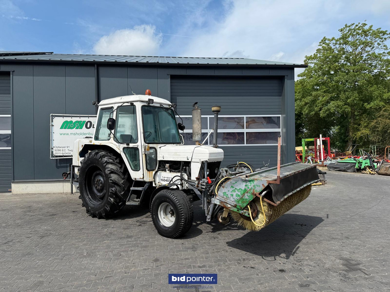 Ford 6610 met rolbezem - Traktor: das Bild 1 Ford 6610 met rolbezem - Traktor: das Bild 1