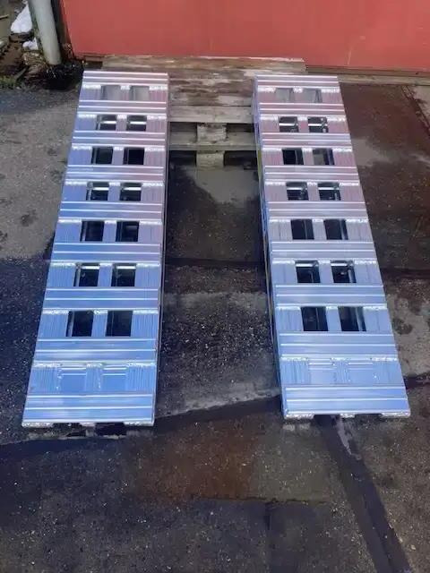 HH Aluminium oprijplanken 13 ton - Verladerampe: das Bild 1 HH Aluminium oprijplanken 13 ton - Verladerampe: das Bild 1