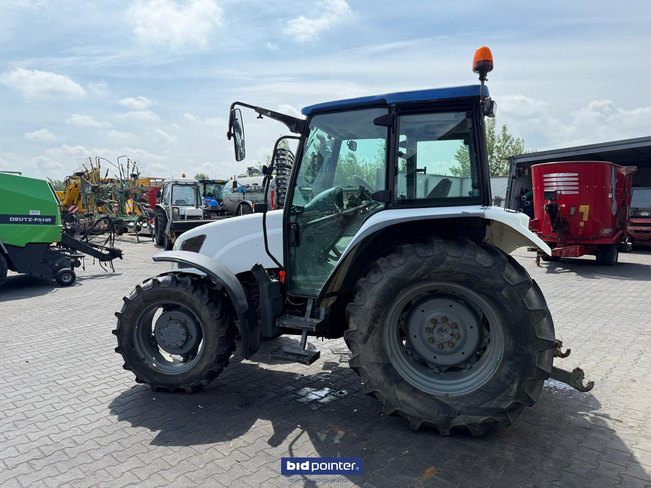 New Holland TL 70A - Traktor: das Bild 3 New Holland TL 70A - Traktor: das Bild 3