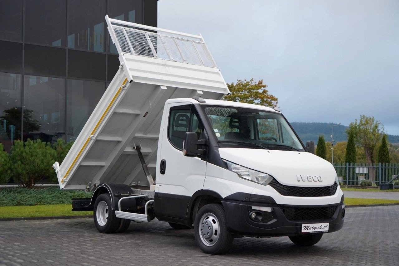 Iveco DAILY 35-130 / WYWROTKA TYLNOZSYPOWA / BLIŹNIAK - Kipper Transporter: das Bild 2 Iveco DAILY 35-130 / WYWROTKA TYLNOZSYPOWA / BLIŹNIAK - Kipper Transporter: das Bild 2