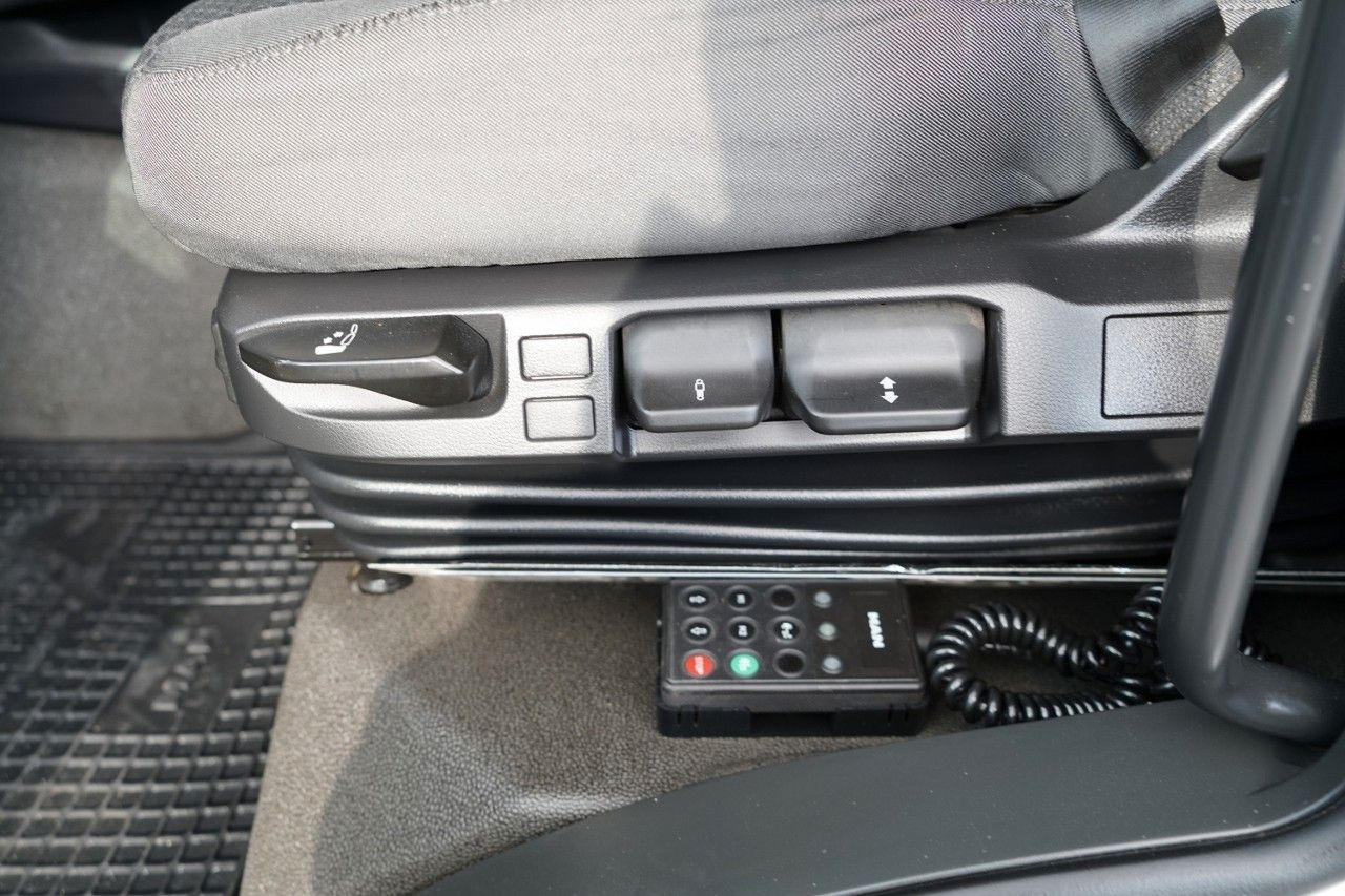 Koffer LKW MAN TGL 12.250 / SOLÓWKA / KONTENER 8 M / WINDA / BO: das Bild 28 Koffer LKW MAN TGL 12.250 / SOLÓWKA / KONTENER 8 M / WINDA / BO: das Bild 28