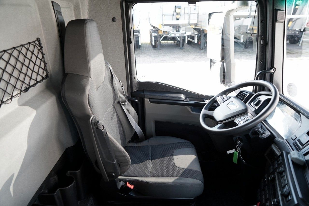 Koffer LKW MAN TGL 12.250 / SOLÓWKA / KONTENER 8 M / WINDA / BO: das Bild 31 Koffer LKW MAN TGL 12.250 / SOLÓWKA / KONTENER 8 M / WINDA / BO: das Bild 31