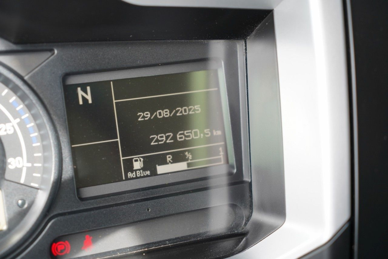 Koffer LKW Renault D 210 / 4x2 / KONTENER / 7,5M / WINDA DHOLLANDIA: das Bild 19