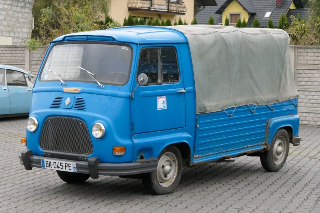 Renault R 21 ESTAFETTE 1000 / OLDTIMER Renault R 21 ESTAFETTE 1000 / OLDTIMER - Kleinbus, Personentransporter: das Bild 1 Renault R 21 ESTAFETTE 1000 / OLDTIMER Renault R 21 ESTAFETTE 1000 / OLDTIMER - Kleinbus, Personentransporter: das Bild 1