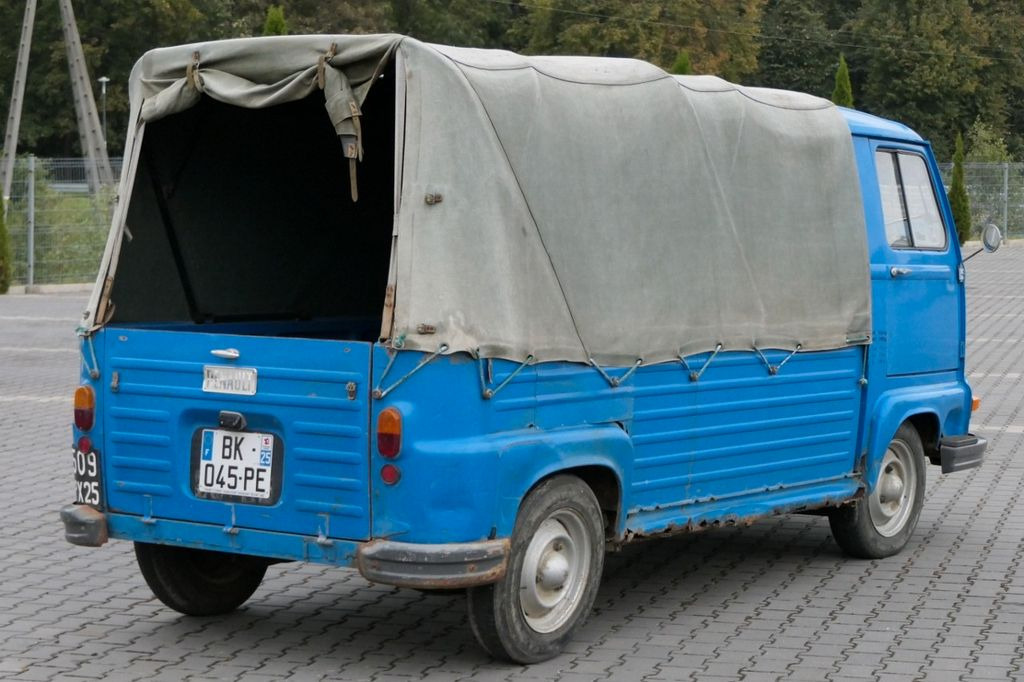 Renault R 21 ESTAFETTE 1000 / OLDTIMER Renault R 21 ESTAFETTE 1000 / OLDTIMER - Kleinbus, Personentransporter: das Bild 3 Renault R 21 ESTAFETTE 1000 / OLDTIMER Renault R 21 ESTAFETTE 1000 / OLDTIMER - Kleinbus, Personentransporter: das Bild 3