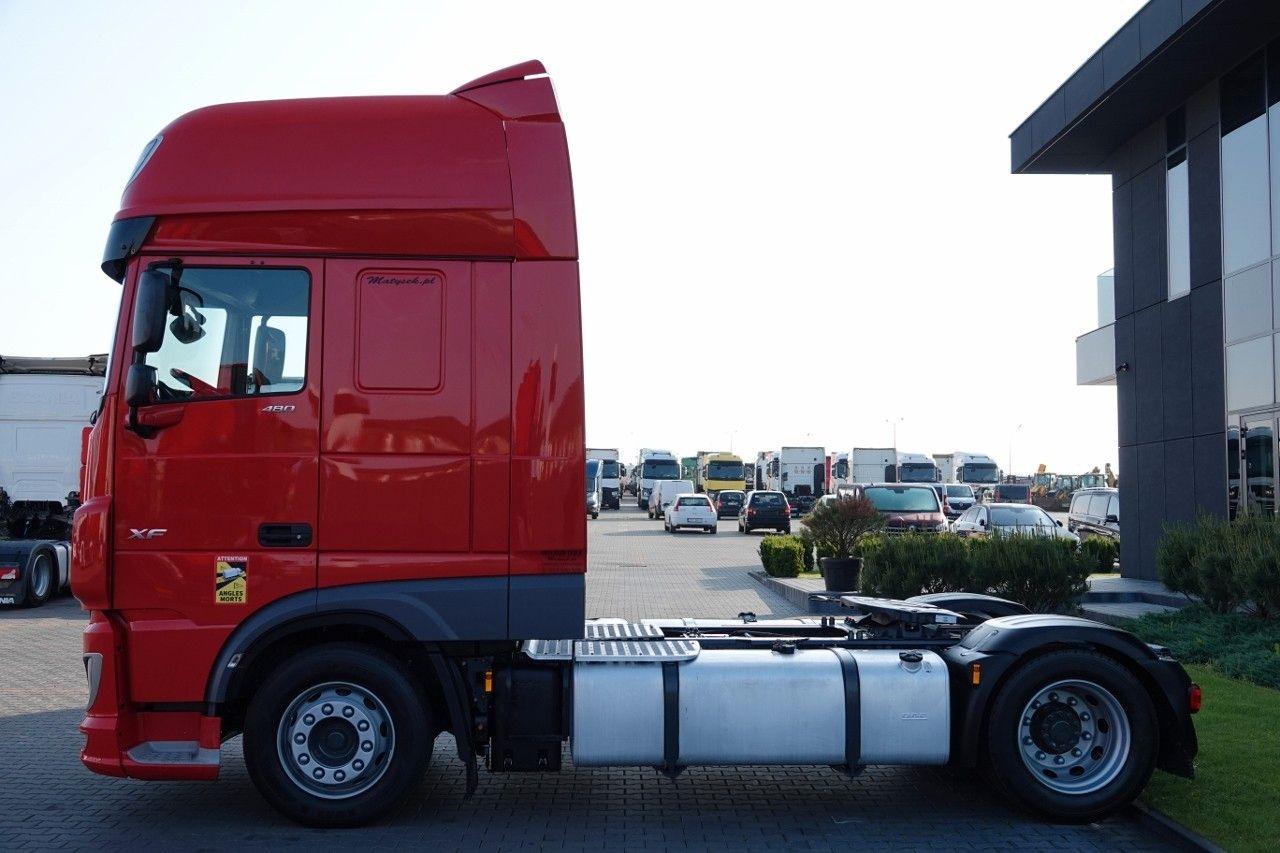 DAF XF 480 / LOW DECK / MEGA / 2021 / SSC / PO ZŁOTY - Sattelzugmaschine: das Bild 3 DAF XF 480 / LOW DECK / MEGA / 2021 / SSC / PO ZŁOTY - Sattelzugmaschine: das Bild 3