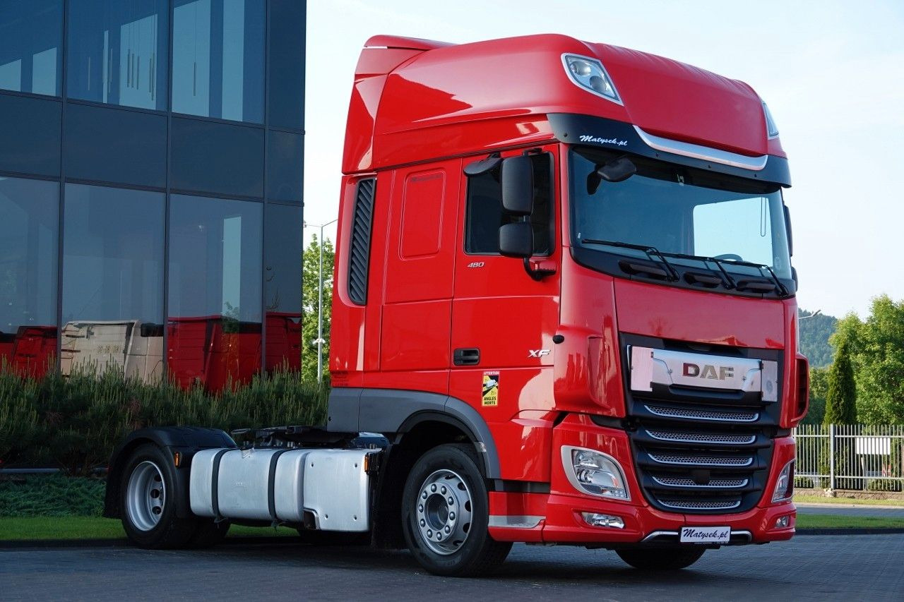 DAF XF 480 / LOW DECK / MEGA / 2021 / SSC / PO ZŁOTY - Sattelzugmaschine: das Bild 1 DAF XF 480 / LOW DECK / MEGA / 2021 / SSC / PO ZŁOTY - Sattelzugmaschine: das Bild 1