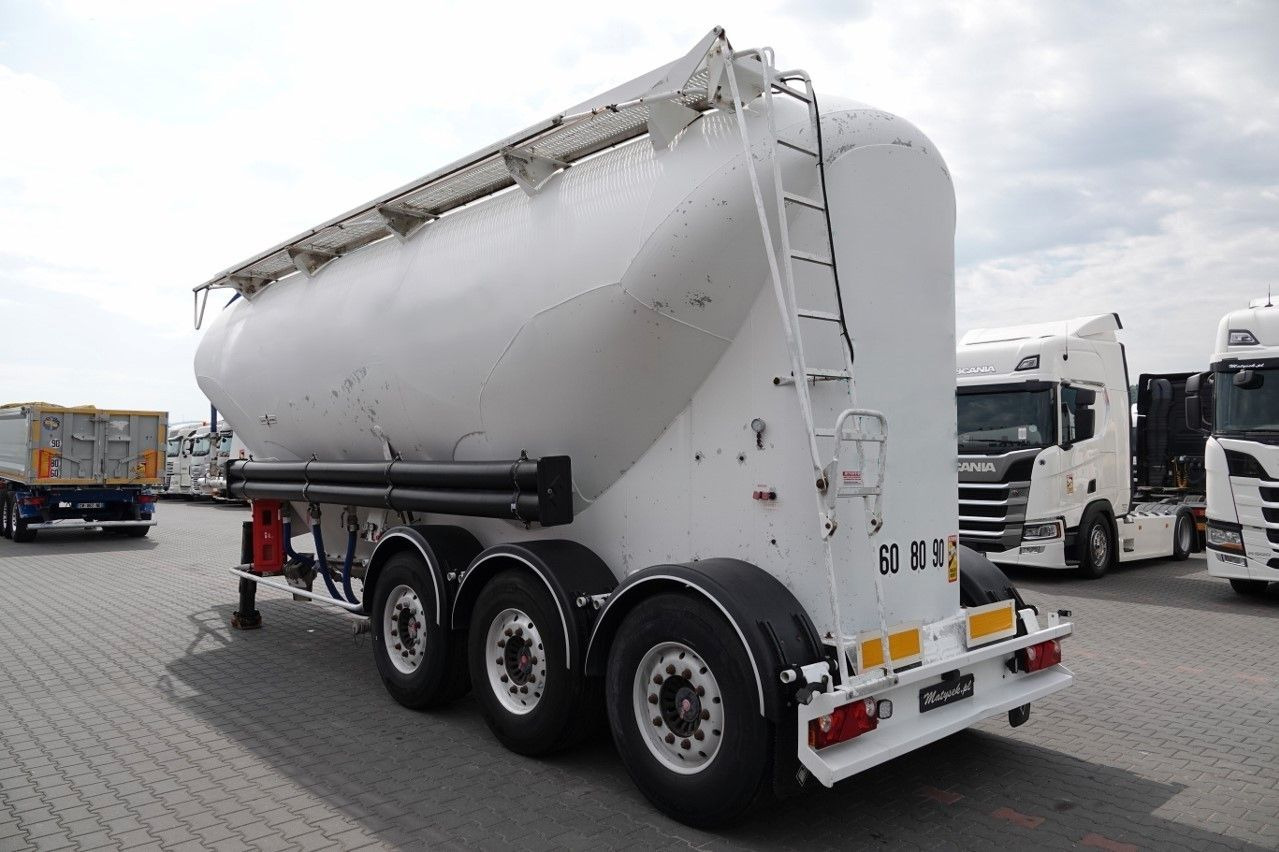 Spitzer CEMENTONACZEPA / 37 000 L / SILOS / 3 KOMORY - Siloauflieger: das Bild 5 Spitzer CEMENTONACZEPA / 37 000 L / SILOS / 3 KOMORY - Siloauflieger: das Bild 5