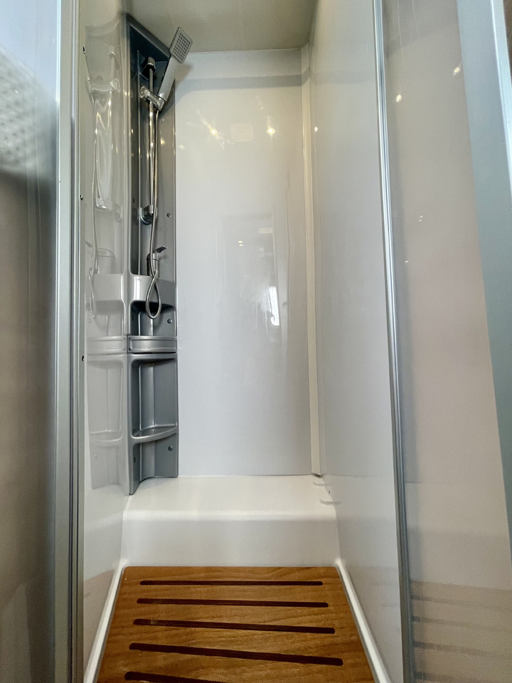 Teilintegriertes Wohnmobil DETHLEFFS Just Go T7055 EB: das Bild 16