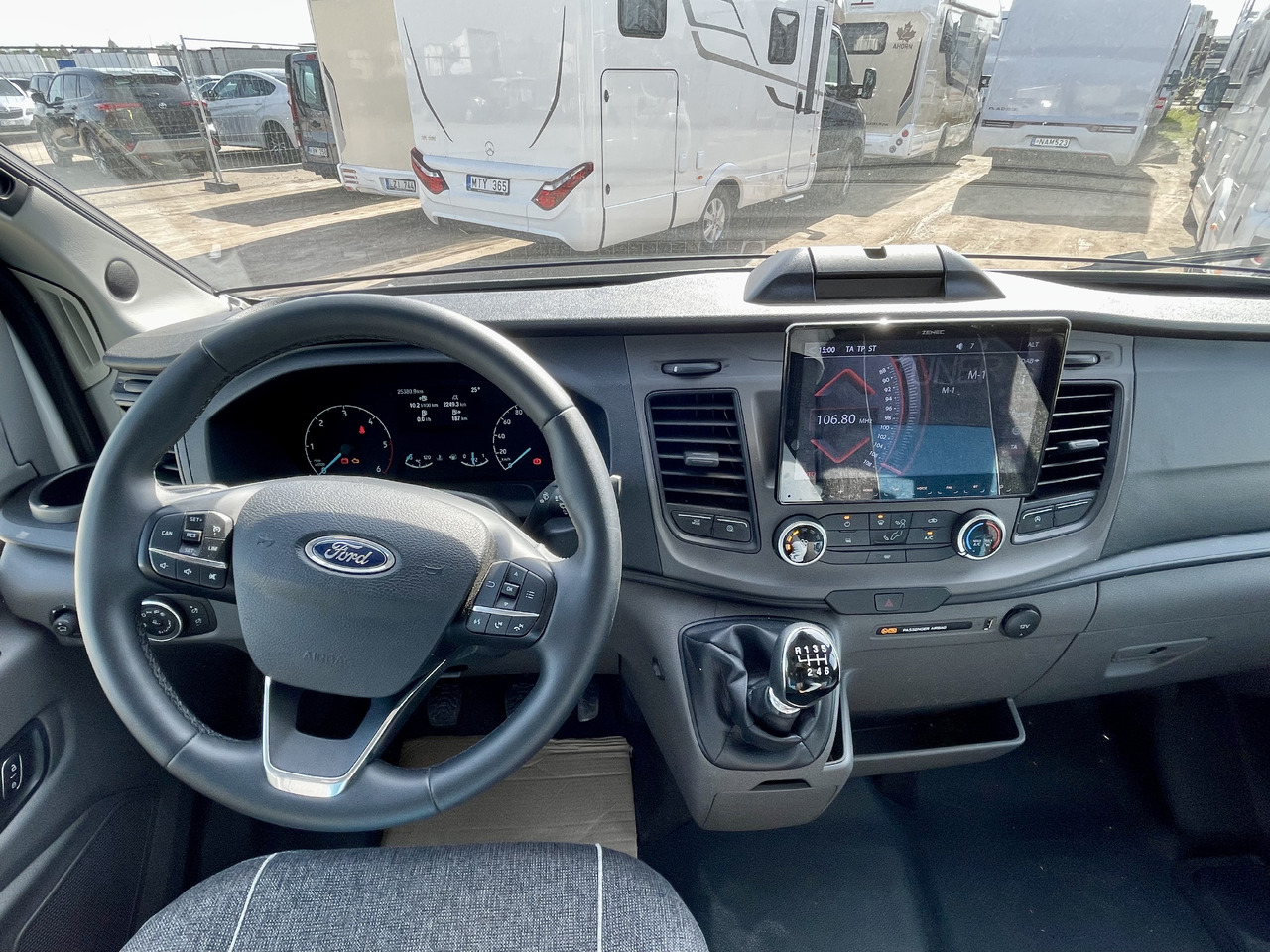Teilintegriertes Wohnmobil DETHLEFFS Just Go T7055 EB: das Bild 19