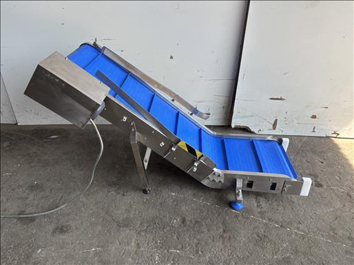 NNP Flighted elevator conveyor - Fördertechnik: das Bild 1 NNP Flighted elevator conveyor - Fördertechnik: das Bild 1