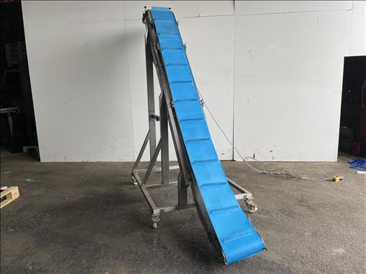 NNP Flighted elevator conveyor - Fördertechnik: das Bild 1 NNP Flighted elevator conveyor - Fördertechnik: das Bild 1