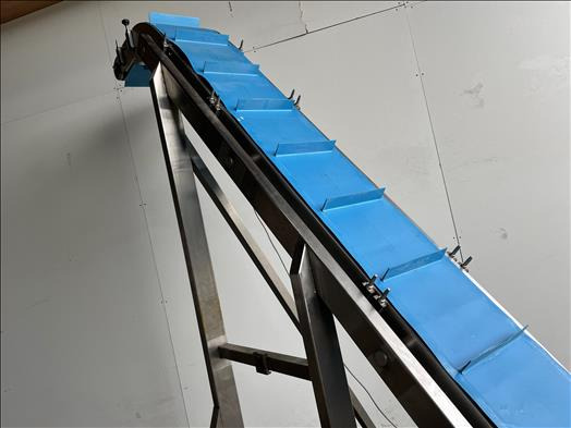 NNP Flighted elevator conveyor - Fördertechnik: das Bild 4 NNP Flighted elevator conveyor - Fördertechnik: das Bild 4
