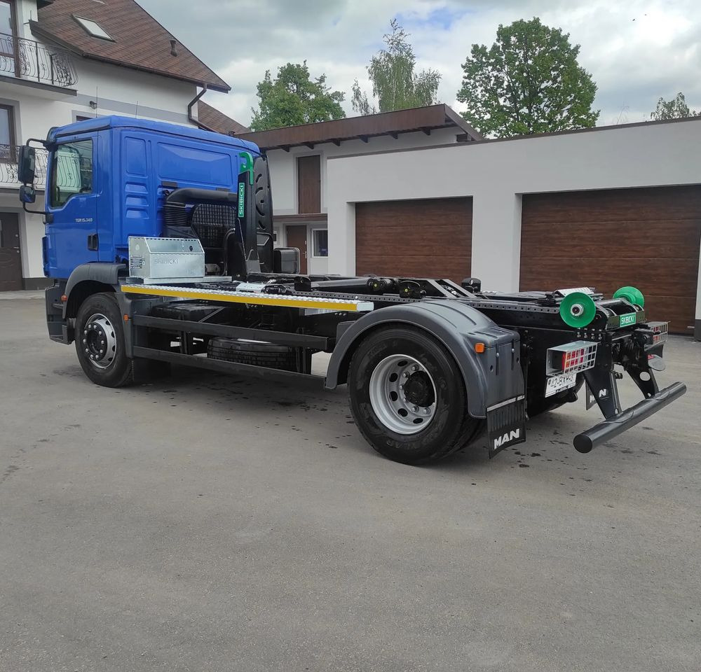 MAN TGM 18.340 urządzenie hakowe AXOR - Abrollkipper: das Bild 3 MAN TGM 18.340 urządzenie hakowe AXOR - Abrollkipper: das Bild 3