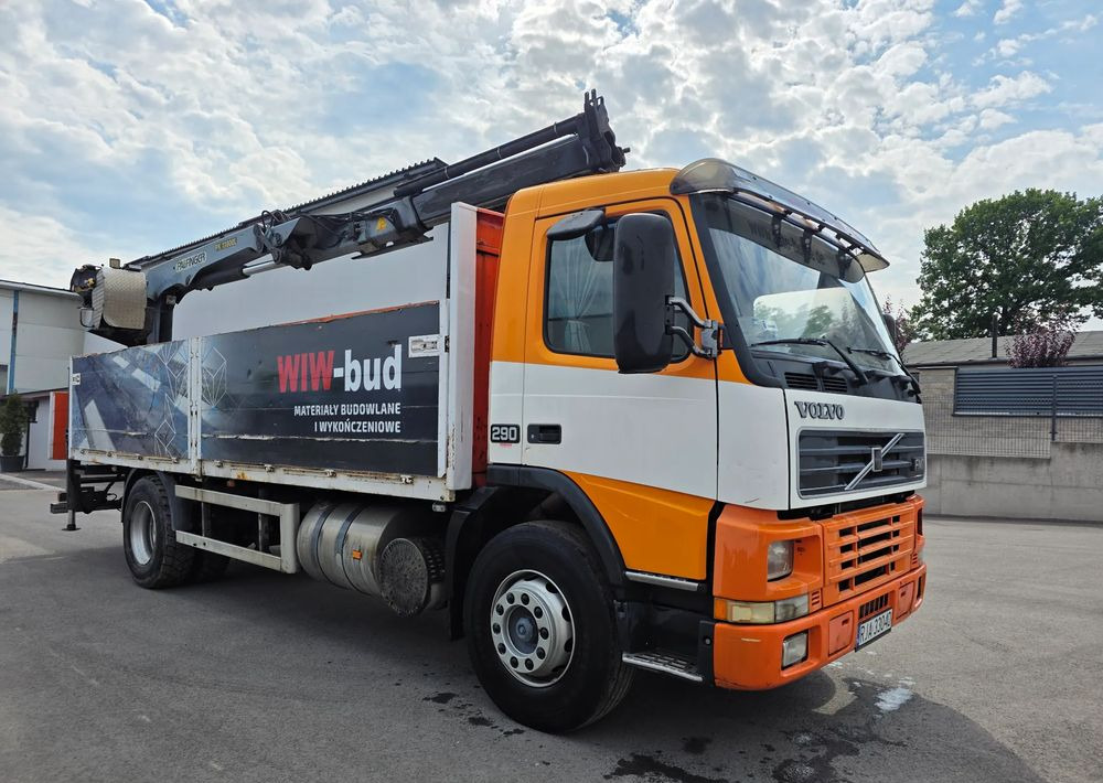 Volvo FM7 - Pritsche LKW, Autokran: das Bild 2 Volvo FM7 - Pritsche LKW, Autokran: das Bild 2