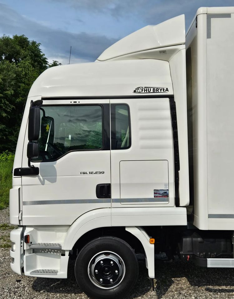 Koffer LKW MAN TGL 12.250/KONTENER/IZOTERMA/WINDA/2019R/EURO 6/PEŁEN SERWIS/SPROWADZONY/ZADBANY/JAK NOWY/ KSIĄŻKA SERWISOWA/E6/17 PALET: das Bild 9