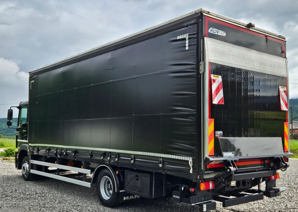 MAN TGM 12.290/15.290/E6/FIRANKA/BOCZNE DRZWI/BURTO-FIRANKA/18PALET/WINDA/NISKI PRZEBIEG/2018/CAŁY NA PODUSZKACH/SERWISOWANY - Plane LKW: das Bild 4 MAN TGM 12.290/15.290/E6/FIRANKA/BOCZNE DRZWI/BURTO-FIRANKA/18PALET/WINDA/NISKI PRZEBIEG/2018/CAŁY NA PODUSZKACH/SERWISOWANY - Plane LKW: das Bild 4