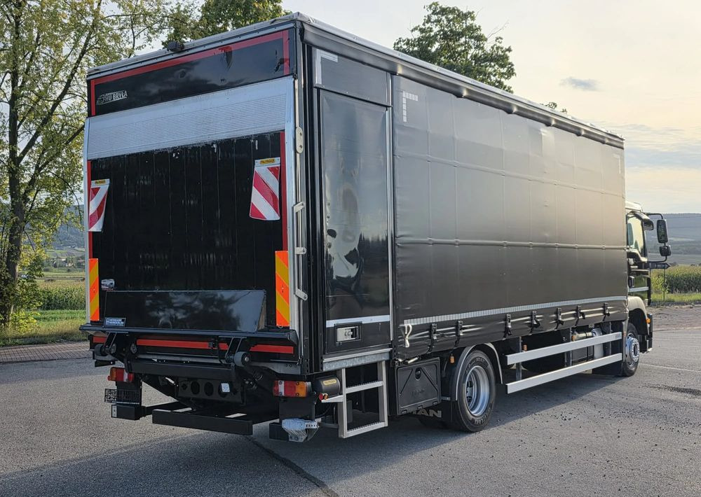 MAN TGM 12.290 / 15.290 / E6/ FIRANKA /BOCZNE DRZWI / BURTO-FIRANKA / 18PALET / WINDA / NISKI PRZEBIEG / 2018/ CAŁY NA PODUSZKACH / SERWISOWANY - Plane LKW: das Bild 5 MAN TGM 12.290 / 15.290 / E6/ FIRANKA /BOCZNE DRZWI / BURTO-FIRANKA / 18PALET / WINDA / NISKI PRZEBIEG / 2018/ CAŁY NA PODUSZKACH / SERWISOWANY - Plane LKW: das Bild 5