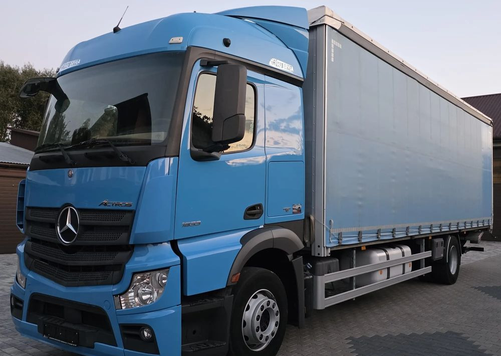 Mercedes-Benz ACTROS 1833 / FIRANKA/ WINDA / 22PALETY / 8760 ŁADOWNOŚĆ / AUTOMAT / DUŻY SILNIK / SYPIALKA / - Plane LKW: das Bild 1 Mercedes-Benz ACTROS 1833 / FIRANKA/ WINDA / 22PALETY / 8760 ŁADOWNOŚĆ / AUTOMAT / DUŻY SILNIK / SYPIALKA / - Plane LKW: das Bild 1