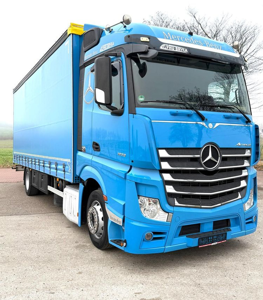 Mercedes-Benz ACTROS 1833 / FIRANKA/ WINDA / NOWY TACHOGRAF G2V2 / NOWE OPONY / 19PALET / 8TON ŁADOWNOŚCI / AUTOMAT / DUŻY SILNIK / SYPIALKA / SERWISOWANY / 2018 / JAK NOWY / - Plane LKW: das Bild 2 Mercedes-Benz ACTROS 1833 / FIRANKA/ WINDA / NOWY TACHOGRAF G2V2 / NOWE OPONY / 19PALET / 8TON ŁADOWNOŚCI / AUTOMAT / DUŻY SILNIK / SYPIALKA / SERWISOWANY / 2018 / JAK NOWY / - Plane LKW: das Bild 2