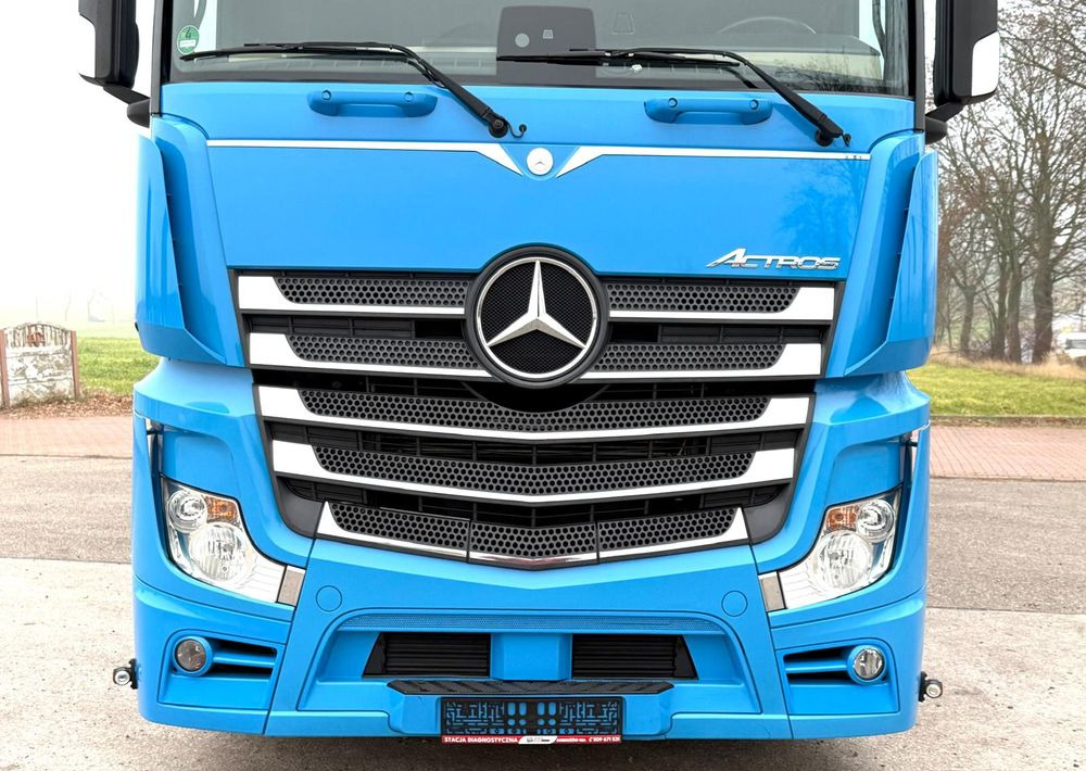 Mercedes-Benz ACTROS 1833 / FIRANKA/ WINDA / NOWY TACHOGRAF G2V2 / NOWE OPONY / 19PALET / 8TON ŁADOWNOŚCI / AUTOMAT / DUŻY SILNIK / SYPIALKA / SERWISOWANY / 2018 / JAK NOWY / - Plane LKW: das Bild 5 Mercedes-Benz ACTROS 1833 / FIRANKA/ WINDA / NOWY TACHOGRAF G2V2 / NOWE OPONY / 19PALET / 8TON ŁADOWNOŚCI / AUTOMAT / DUŻY SILNIK / SYPIALKA / SERWISOWANY / 2018 / JAK NOWY / - Plane LKW: das Bild 5
