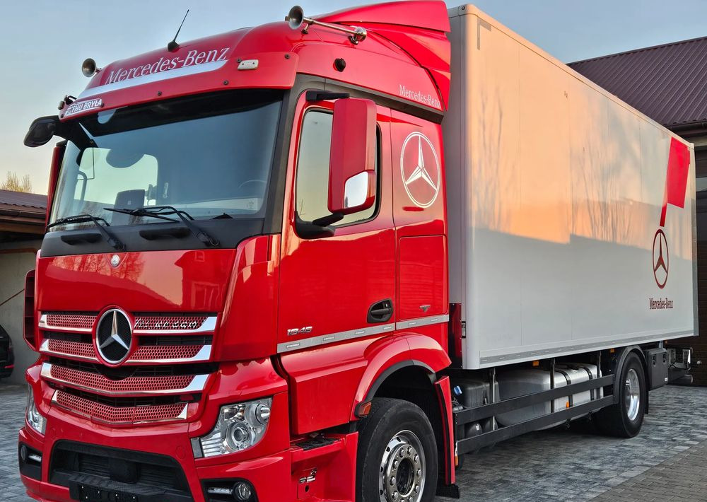 Mercedes-Benz ACTROS 1846/1836/IZOTERMA/WINDA/DUŻY SILNIK/E6/SPROWADZONY/NISKI PRZEBIEG/KONTENER/18 PALET/ALUMINIOWE FELGI/SUPER STAN - Kühlkoffer LKW: das Bild 1 Mercedes-Benz ACTROS 1846/1836/IZOTERMA/WINDA/DUŻY SILNIK/E6/SPROWADZONY/NISKI PRZEBIEG/KONTENER/18 PALET/ALUMINIOWE FELGI/SUPER STAN - Kühlkoffer LKW: das Bild 1