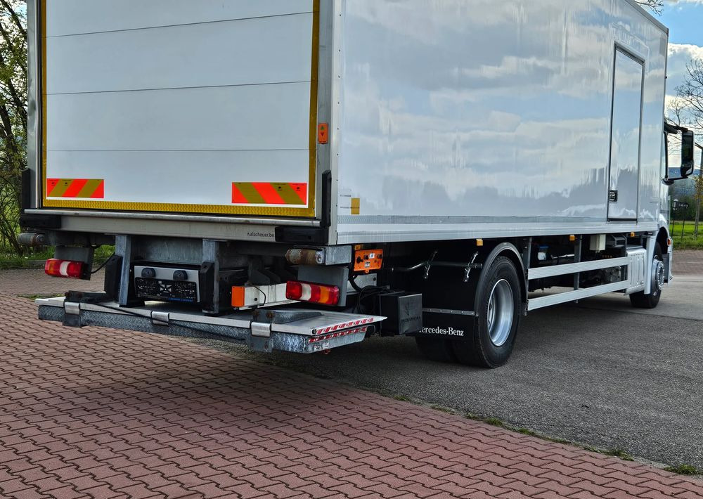 Mercedes-Benz ANTOS 1827/ACTROS/AXOR/CHŁODNIA/IZOTERMA/AGREGAT/WINDA/SUPER STAN/EURO6/SPROWADZONY - Kühlkoffer LKW: das Bild 4 Mercedes-Benz ANTOS 1827/ACTROS/AXOR/CHŁODNIA/IZOTERMA/AGREGAT/WINDA/SUPER STAN/EURO6/SPROWADZONY - Kühlkoffer LKW: das Bild 4
