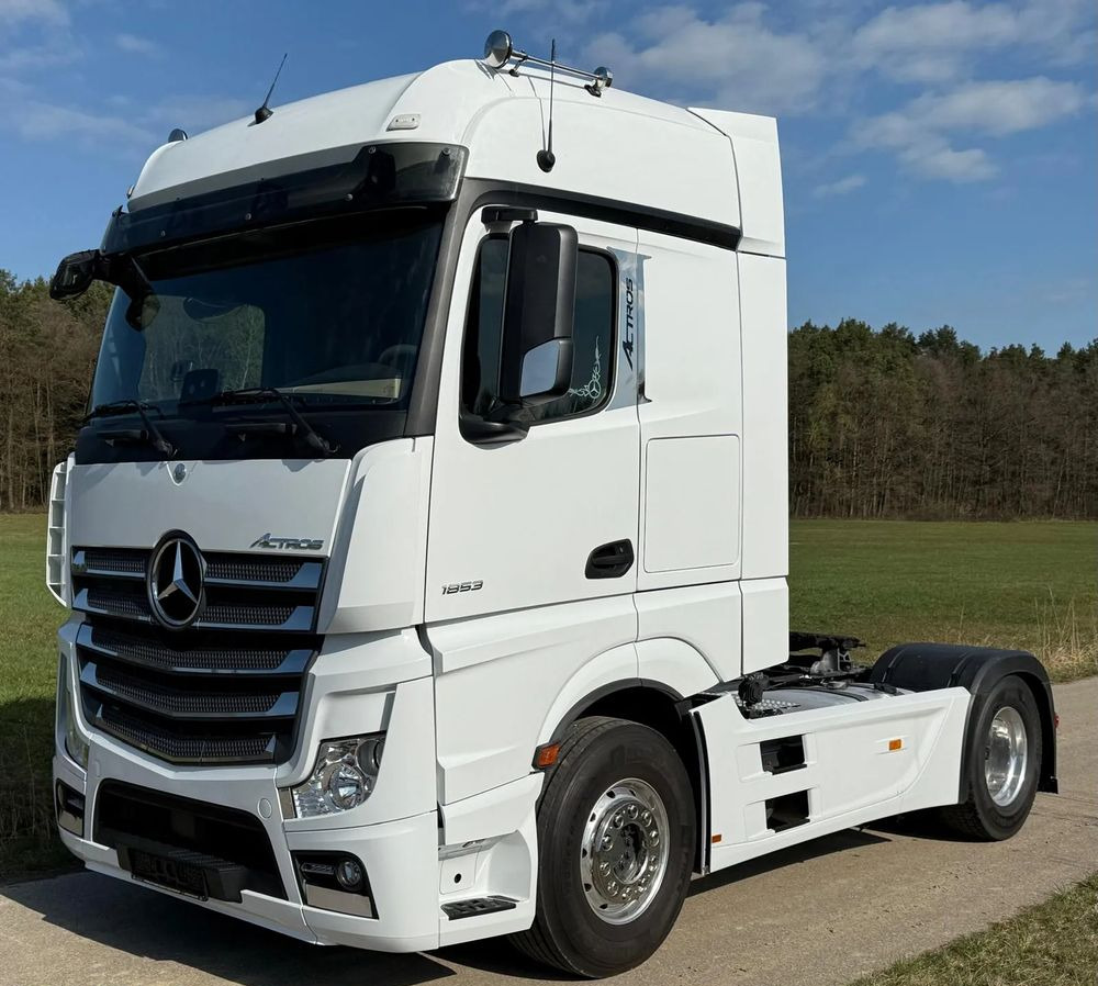 Mercedes-Benz ACTROS 1853/1845/E6/BIG SPACE/STANDARD/2019/ALUSY/NISKI PRZEBIEG/ - Sattelzugmaschine: das Bild 2 Mercedes-Benz ACTROS 1853/1845/E6/BIG SPACE/STANDARD/2019/ALUSY/NISKI PRZEBIEG/ - Sattelzugmaschine: das Bild 2