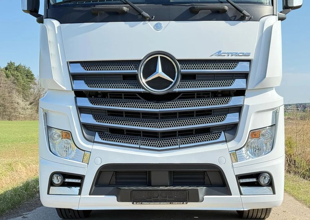 Mercedes-Benz ACTROS 1853/1845/E6/BIG SPACE/STANDARD/2019/ALUSY/NISKI PRZEBIEG/ - Sattelzugmaschine: das Bild 4 Mercedes-Benz ACTROS 1853/1845/E6/BIG SPACE/STANDARD/2019/ALUSY/NISKI PRZEBIEG/ - Sattelzugmaschine: das Bild 4