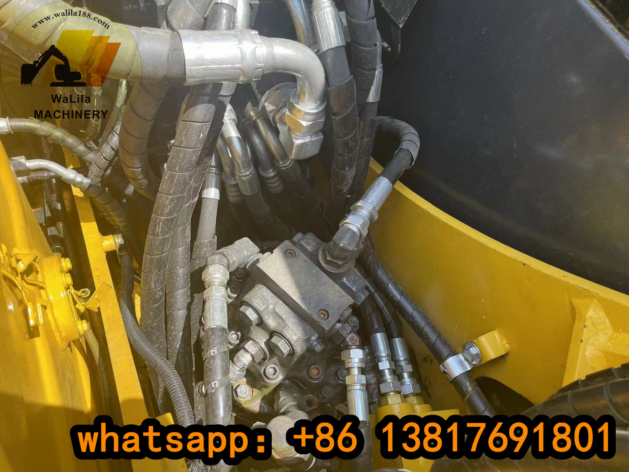 KOMATSU PC 70-8 - Minibagger: das Bild 2 KOMATSU PC 70-8 - Minibagger: das Bild 2