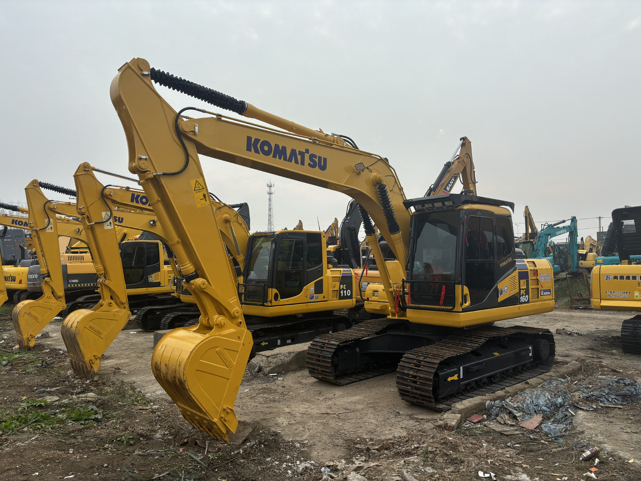 KOMATSU PC160 - Kettenbagger: das Bild 4 KOMATSU PC160 - Kettenbagger: das Bild 4