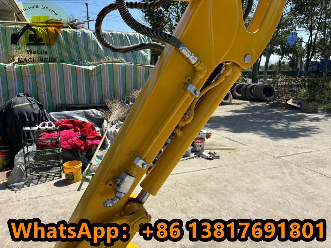KOMATSU Pc35 - Minibagger: das Bild 3 KOMATSU Pc35 - Minibagger: das Bild 3