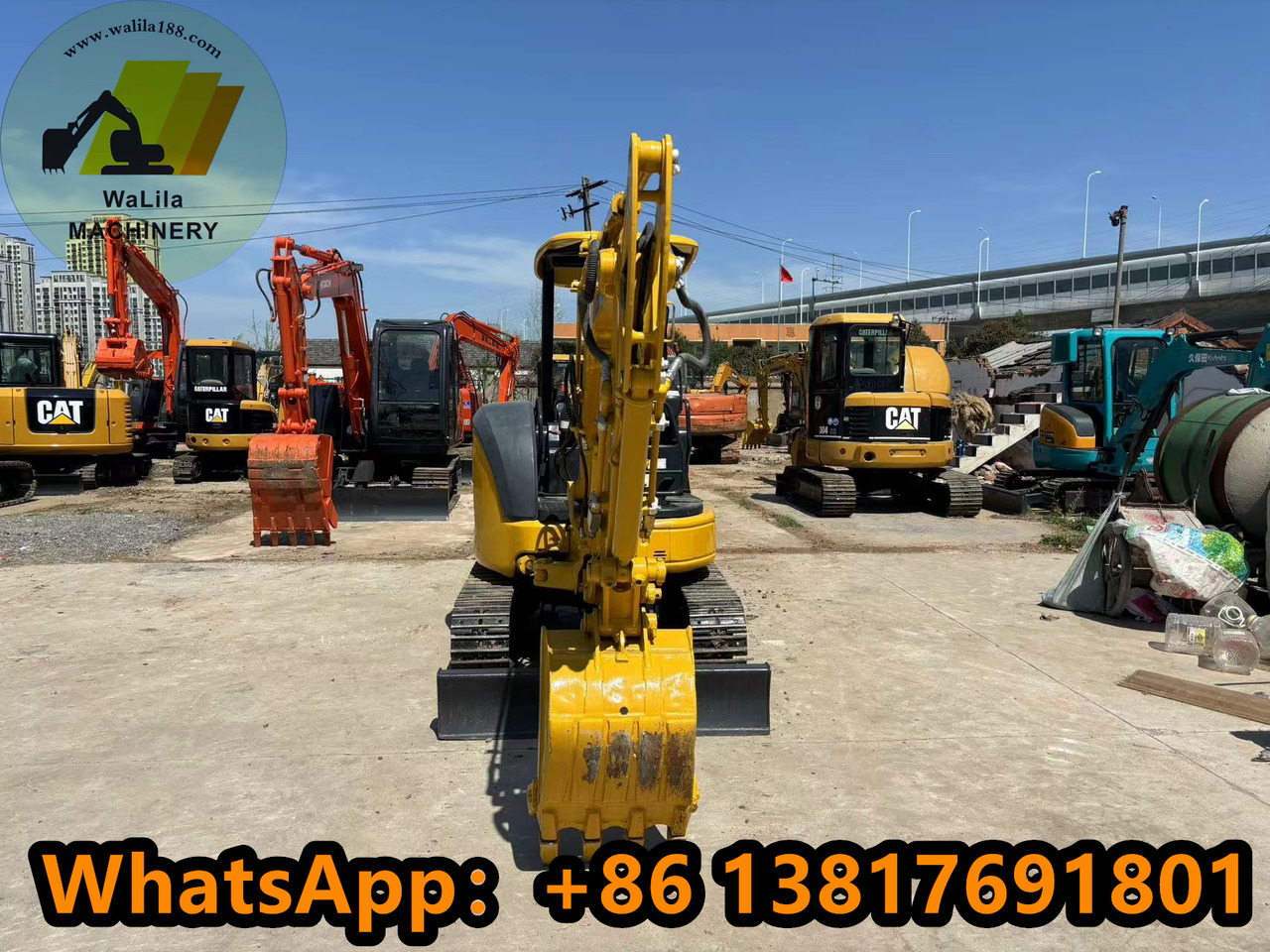 KOMATSU Pc35 - Minibagger: das Bild 2 KOMATSU Pc35 - Minibagger: das Bild 2