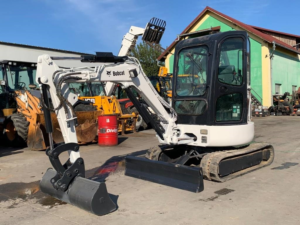 Bobcat 425 - Minibagger: das Bild 2 Bobcat 425 - Minibagger: das Bild 2