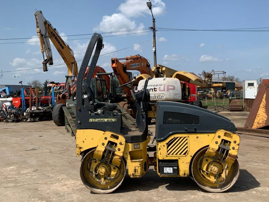 Bomag BW 100 AD-4 - Straßenwalze: das Bild 5 Bomag BW 100 AD-4 - Straßenwalze: das Bild 5