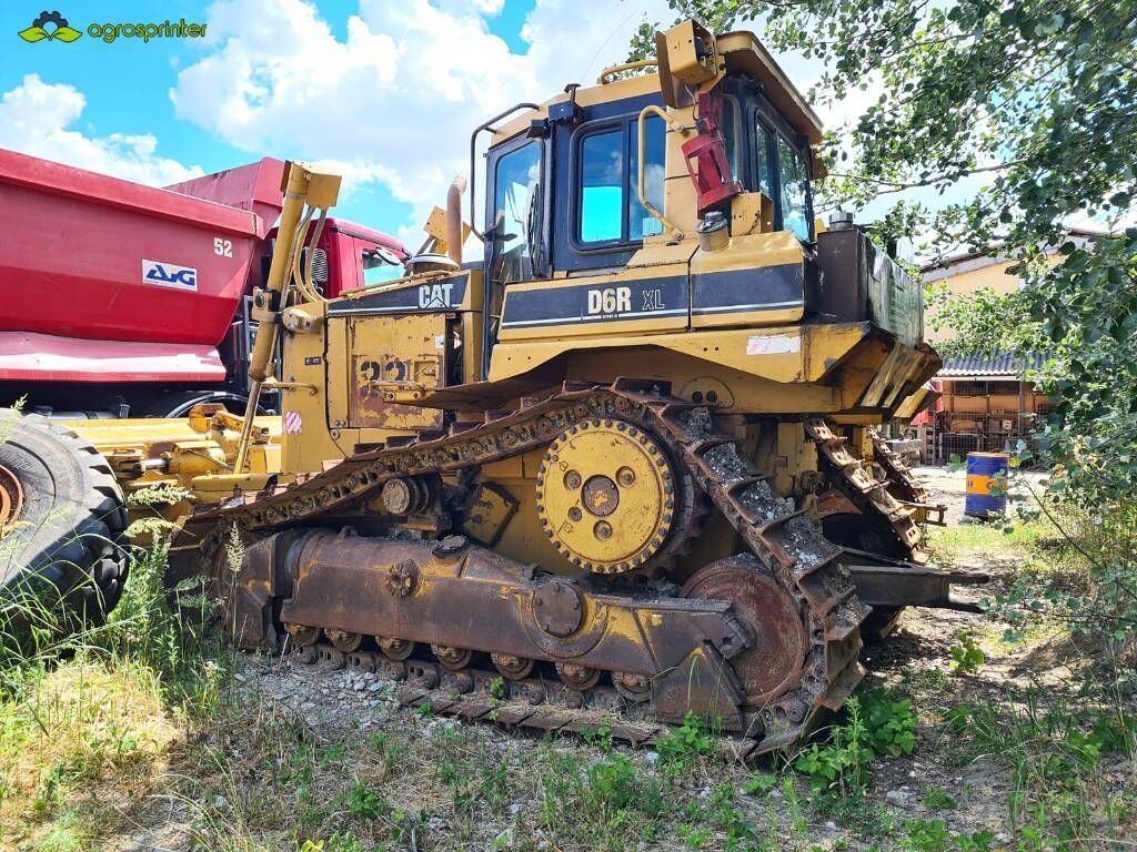 CAT D 6 R XL CAT D 6 R XL - Bulldozer: das Bild 2 CAT D 6 R XL CAT D 6 R XL - Bulldozer: das Bild 2