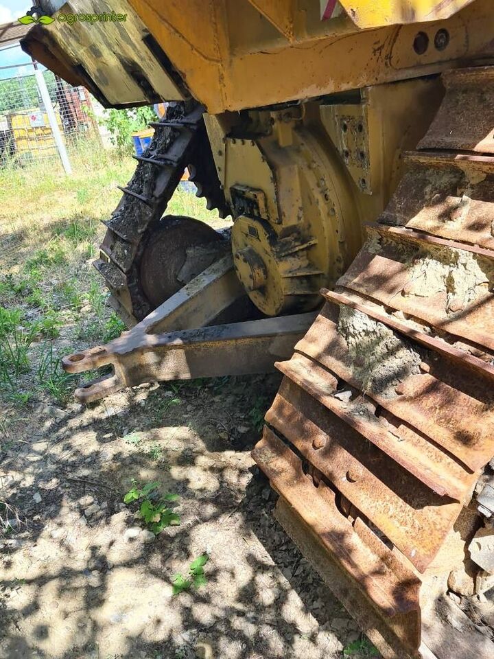 CAT D 6 R XL CAT D 6 R XL - Bulldozer: das Bild 4 CAT D 6 R XL CAT D 6 R XL - Bulldozer: das Bild 4
