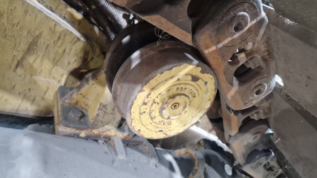 CAT D5 FOR PARTS - Bulldozer: das Bild 3 CAT D5 FOR PARTS - Bulldozer: das Bild 3