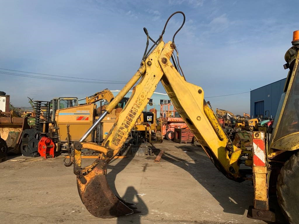 Case 580 K - Baggerlader: das Bild 5 Case 580 K - Baggerlader: das Bild 5