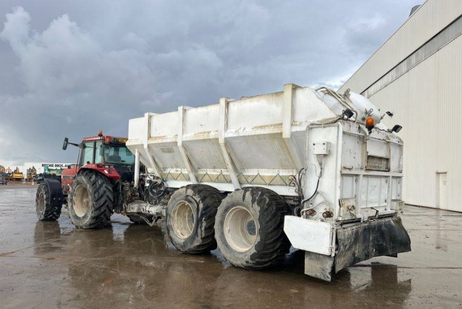 Case IH 7240 - Traktor: das Bild 2 Case IH 7240 - Traktor: das Bild 2