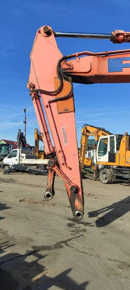 Fiat-Kobelco EX355 - Kettenbagger: das Bild 5 Fiat-Kobelco EX355 - Kettenbagger: das Bild 5