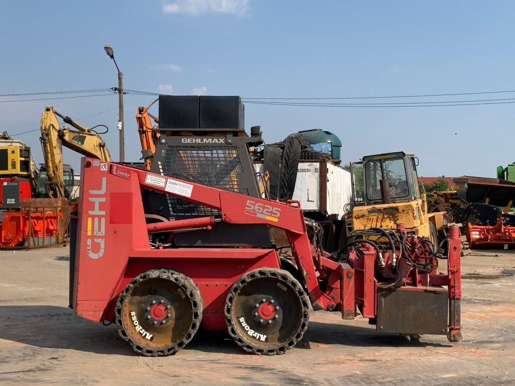 Gehl SL5625 - Kompaktlader: das Bild 5 Gehl SL5625 - Kompaktlader: das Bild 5