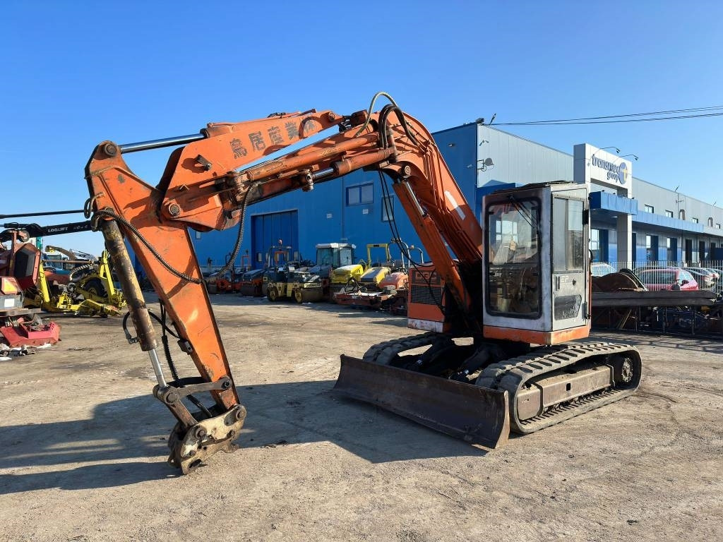 Hitachi EX 60 URG - Minibagger: das Bild 1 Hitachi EX 60 URG - Minibagger: das Bild 1