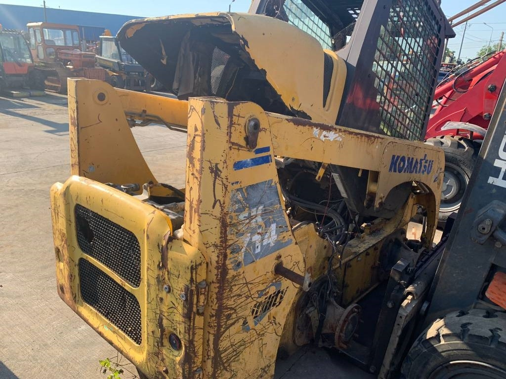 Komatsu SK 714 FOR PARTS - Kompaktlader: das Bild 5 Komatsu SK 714 FOR PARTS - Kompaktlader: das Bild 5