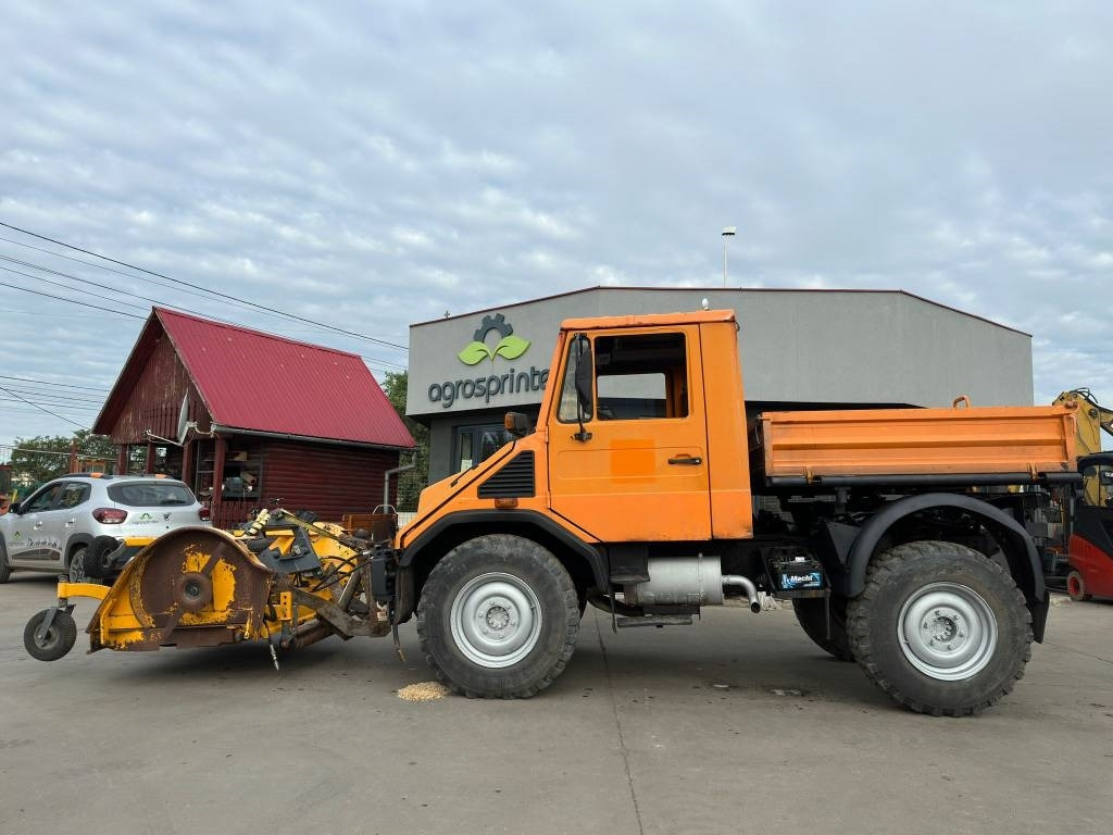 Mercedes-Benz Unimog 408/10 - Kommunal-/ Sonderfahrzeug: das Bild 2 Mercedes-Benz Unimog 408/10 - Kommunal-/ Sonderfahrzeug: das Bild 2