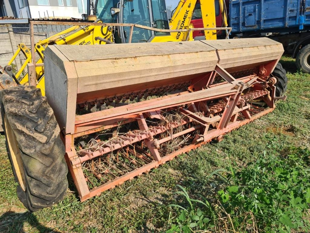 Kuhn 4M - Säkombination: das Bild 4 Kuhn 4M - Säkombination: das Bild 4